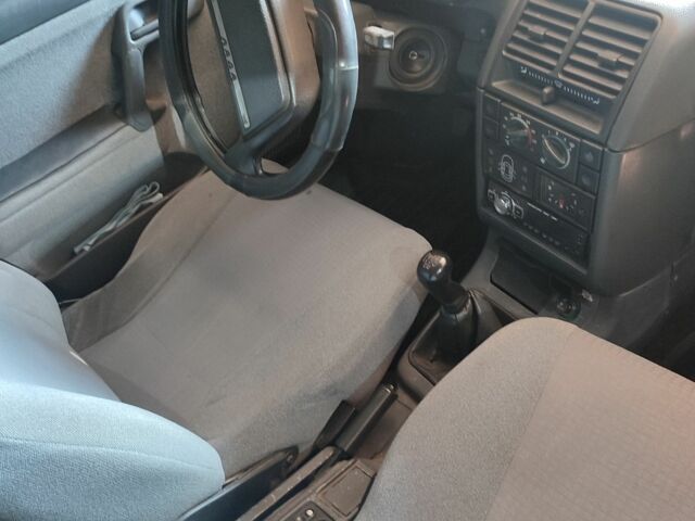 Черный ВАЗ 2108, объемом двигателя 1 л и пробегом 149 тыс. км за 2000 $, фото 3 на Automoto.ua