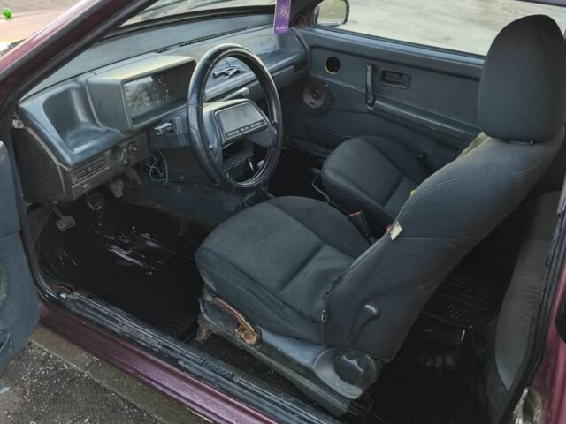 Фиолетовый ВАЗ 2108, объемом двигателя 0 л и пробегом 200 тыс. км за 520 $, фото 6 на Automoto.ua