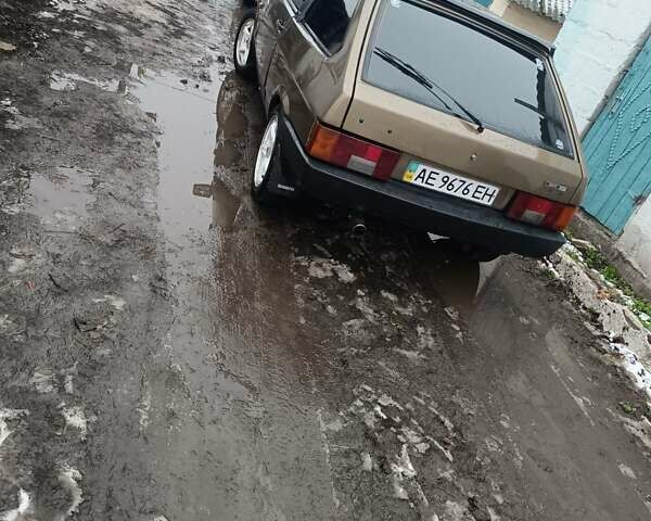 Коричневый ВАЗ 2108, объемом двигателя 1.5 л и пробегом 111 тыс. км за 1500 $, фото 5 на Automoto.ua