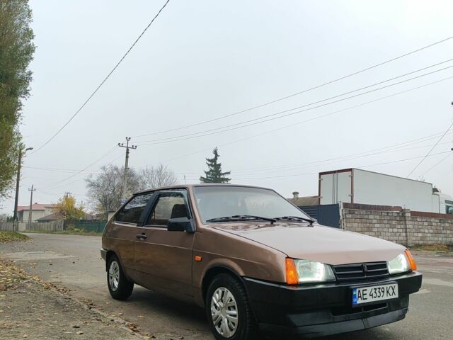Коричневый ВАЗ 2108, объемом двигателя 1.5 л и пробегом 130 тыс. км за 1300 $, фото 2 на Automoto.ua