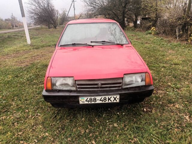 Красный ВАЗ 2108, объемом двигателя 1.5 л и пробегом 80 тыс. км за 600 $, фото 3 на Automoto.ua