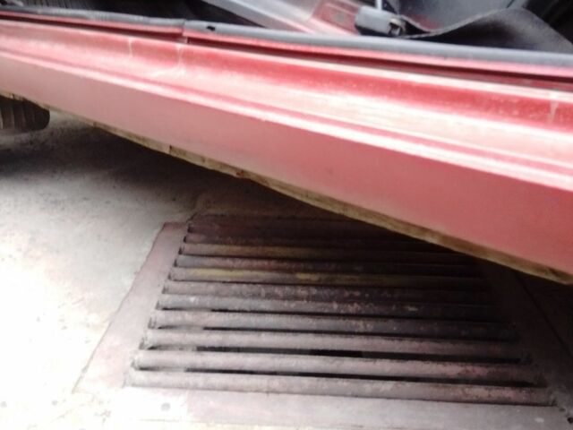 Красный ВАЗ 2108, объемом двигателя 1.3 л и пробегом 300 тыс. км за 700 $, фото 2 на Automoto.ua