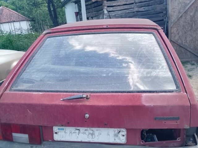 Красный ВАЗ 2108, объемом двигателя 1 л и пробегом 2 тыс. км за 253 $, фото 2 на Automoto.ua