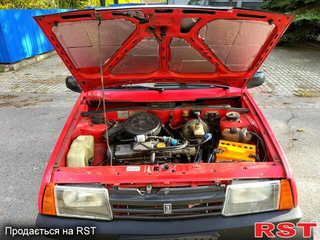 ВАЗ 2108 1986 в Никополе на Automoto.ua Красный ВАЗ 2108, объемом двигателя 1.3 л и пробегом 230 тыс. км за 1200 $, фото 1 на Automoto.ua