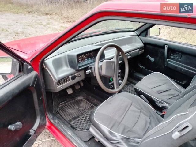 Красный ВАЗ 2108, объемом двигателя 1.29 л и пробегом 200 тыс. км за 1930 $, фото 3 на Automoto.ua