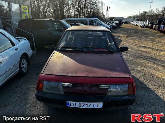 Красный ВАЗ 2108, объемом двигателя 1.3 л и пробегом 222 тыс. км за 750 $, фото 1 на Automoto.ua