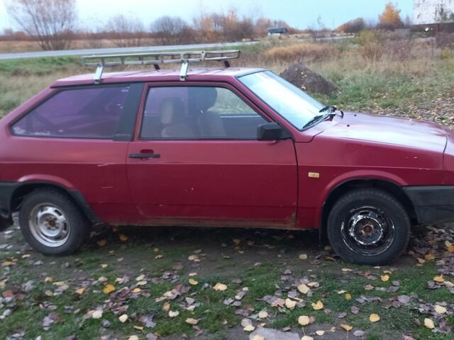 Красный ВАЗ 2108, объемом двигателя 0 л и пробегом 300 тыс. км за 600 $, фото 1 на Automoto.ua