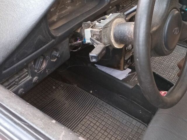 ВАЗ 2108 1986 в Рени на Automoto.ua Красный ВАЗ 2108, объемом двигателя 1 л и пробегом 1000 тыс. км за 444 $, фото 6 на Automoto.ua