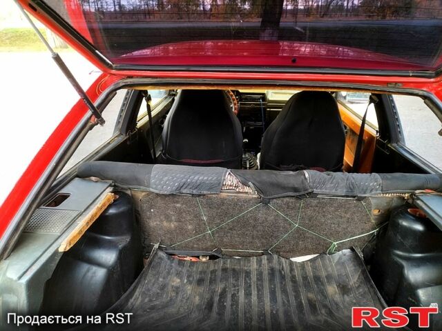 ВАЗ 2108 1986 в Никополе на Automoto.ua Красный ВАЗ 2108, объемом двигателя 1.3 л и пробегом 230 тыс. км за 1200 $, фото 4 на Automoto.ua