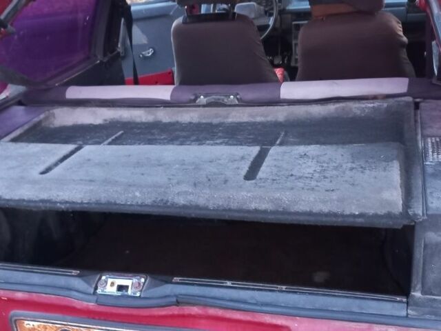 Красный ВАЗ 2108, объемом двигателя 0 л и пробегом 300 тыс. км за 600 $, фото 3 на Automoto.ua