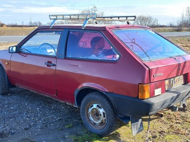 Красный ВАЗ 2108, объемом двигателя 0 л и пробегом 300 тыс. км за 600 $, фото 2 на Automoto.ua