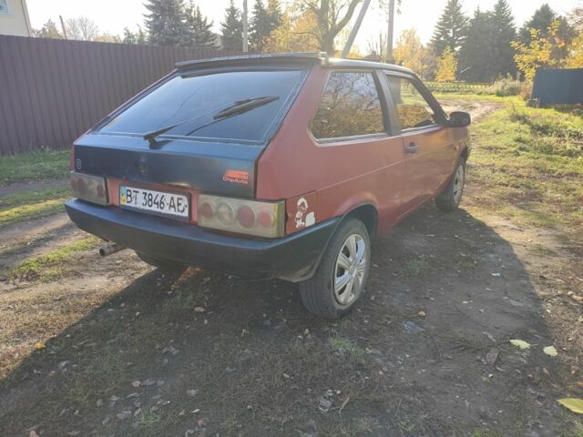 Красный ВАЗ 2108, объемом двигателя 1.3 л и пробегом 80 тыс. км за 650 $, фото 3 на Automoto.ua