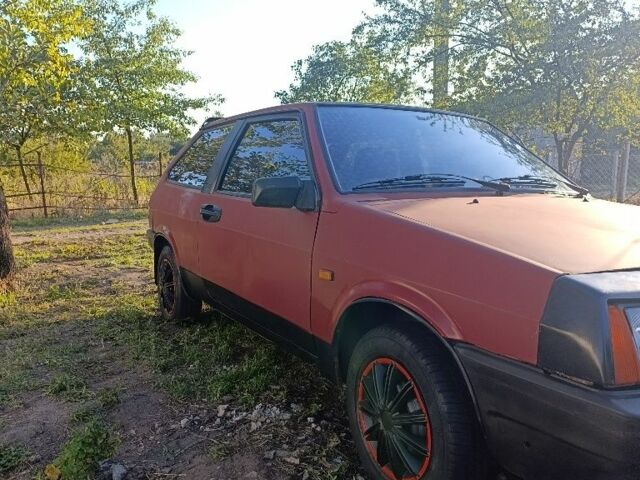 Красный ВАЗ 2108, объемом двигателя 0 л и пробегом 300 тыс. км за 725 $, фото 4 на Automoto.ua