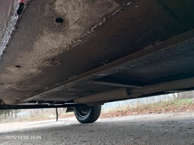 Красный ВАЗ 2108, объемом двигателя 1.3 л и пробегом 100 тыс. км за 913 $, фото 7 на Automoto.ua