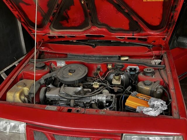 Красный ВАЗ 2108, объемом двигателя 0 л и пробегом 94 тыс. км за 1100 $, фото 1 на Automoto.ua