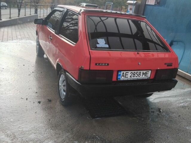 Красный ВАЗ 2108, объемом двигателя 1 л и пробегом 300 тыс. км за 1095 $, фото 3 на Automoto.ua