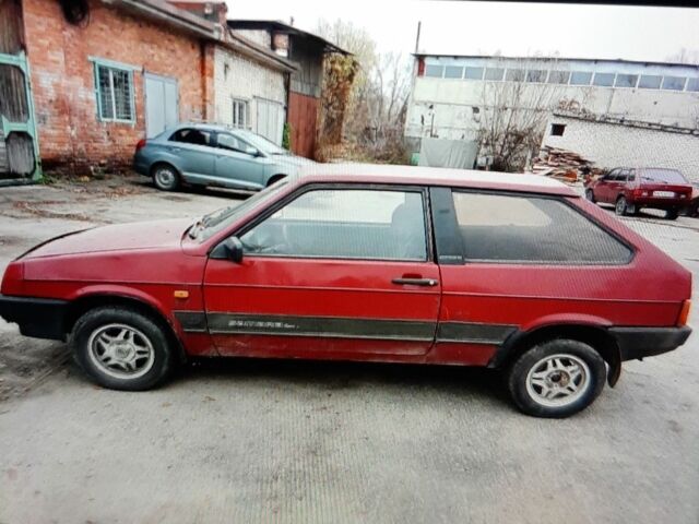 Красный ВАЗ 2108, объемом двигателя 1.3 л и пробегом 150 тыс. км за 750 $, фото 2 на Automoto.ua