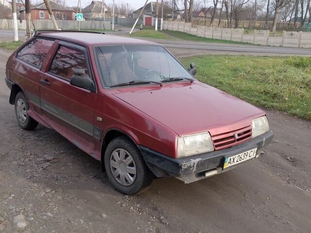 Красный ВАЗ 2108, объемом двигателя 2 л и пробегом 1000 тыс. км за 470 $, фото 1 на Automoto.ua