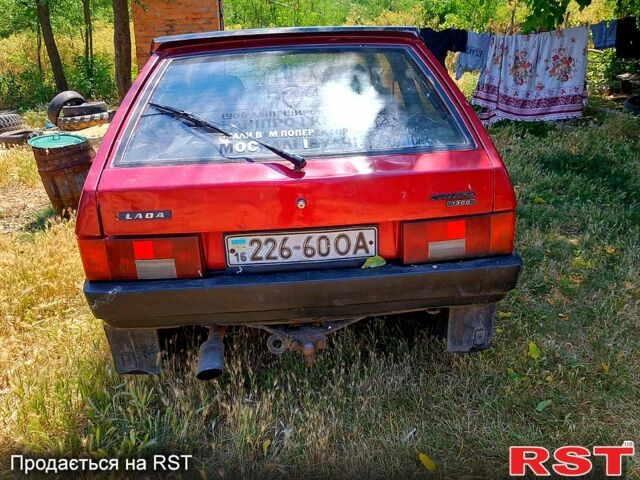Красный ВАЗ 2108, объемом двигателя 1.5 л и пробегом 0 тыс. км за 750 $, фото 2 на Automoto.ua