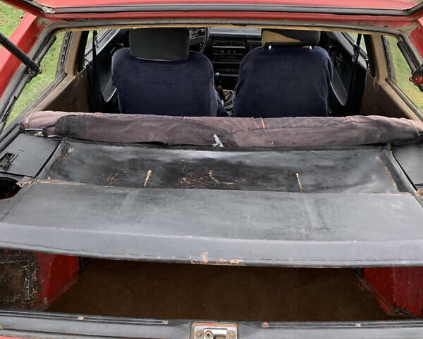 Красный ВАЗ 2108, объемом двигателя 1.3 л и пробегом 300 тыс. км за 599 $, фото 7 на Automoto.ua