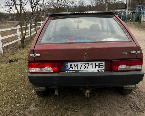 Красный ВАЗ 2108, объемом двигателя 1.3 л и пробегом 396 тыс. км за 800 $, фото 2 на Automoto.ua
