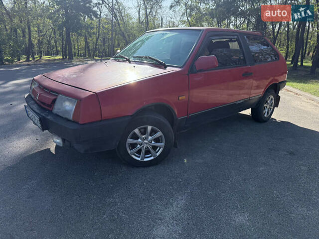ВАЗ 2108 1987 в Кривом Роге на Automoto.ua Красный ВАЗ 2108, объемом двигателя 1.3 л и пробегом 240 тыс. км за 1600 $, фото 3 на Automoto.ua