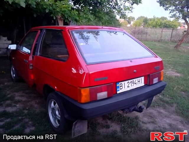 Красный ВАЗ 2108, объемом двигателя 1.3 л и пробегом 250 тыс. км за 950 $, фото 3 на Automoto.ua