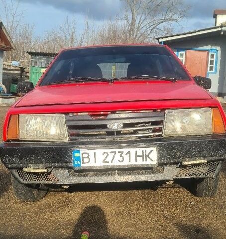 Красный ВАЗ 2108, объемом двигателя 1.3 л и пробегом 76 тыс. км за 689 $, фото 2 на Automoto.ua