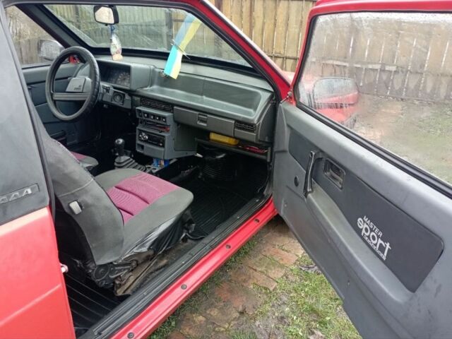 Красный ВАЗ 2108, объемом двигателя 1.5 л и пробегом 9 тыс. км за 1150 $, фото 7 на Automoto.ua