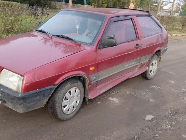 Красный ВАЗ 2108, объемом двигателя 2 л и пробегом 1000 тыс. км за 470 $, фото 6 на Automoto.ua
