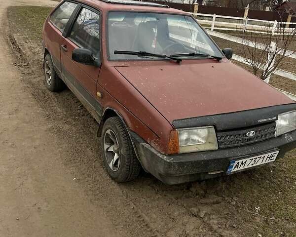 Красный ВАЗ 2108, объемом двигателя 1.3 л и пробегом 396 тыс. км за 800 $, фото 1 на Automoto.ua