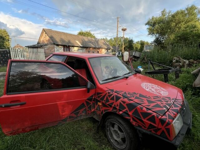 Красный ВАЗ 2108, объемом двигателя 1.3 л и пробегом 47 тыс. км за 600 $, фото 5 на Automoto.ua