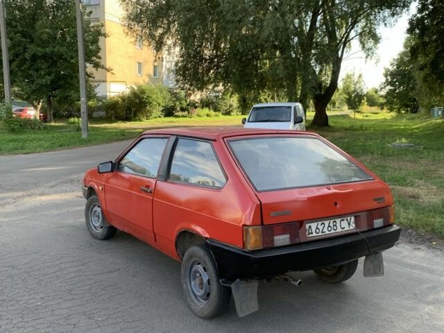 Красный ВАЗ 2108, объемом двигателя 1.5 л и пробегом 207 тыс. км за 704 $, фото 3 на Automoto.ua