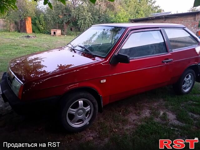 Красный ВАЗ 2108, объемом двигателя 1.3 л и пробегом 250 тыс. км за 950 $, фото 2 на Automoto.ua