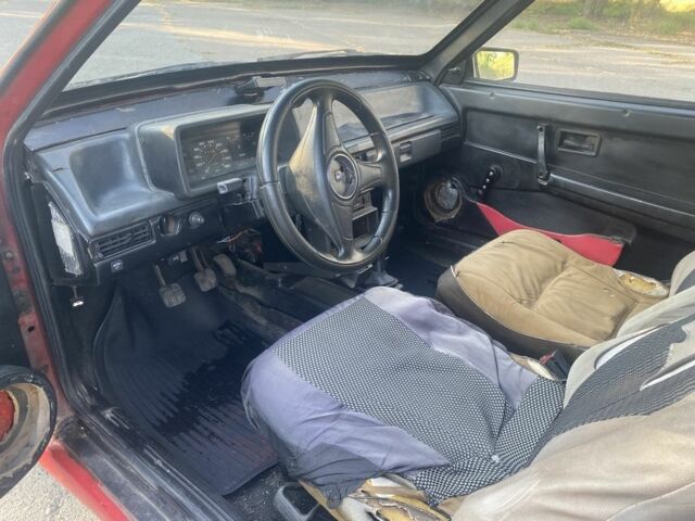 ВАЗ 2108 1987 в Лубнах на Automoto.ua Красный ВАЗ 2108, объемом двигателя 1.3 л и пробегом 1000 тыс. км за 1250 $, фото 7 на Automoto.ua