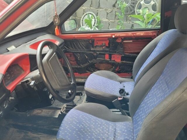 Красный ВАЗ 2108, объемом двигателя 1.5 л и пробегом 5 тыс. км за 16000 $, фото 2 на Automoto.ua