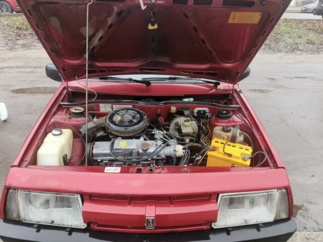 Красный ВАЗ 2108, объемом двигателя 0 л и пробегом 169 тыс. км за 710 $, фото 5 на Automoto.ua