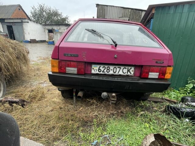 Красный ВАЗ 2108, объемом двигателя 1.5 л и пробегом 1000 тыс. км за 767 $, фото 2 на Automoto.ua