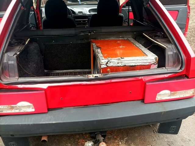 Красный ВАЗ 2108, объемом двигателя 1.3 л и пробегом 200 тыс. км за 1800 $, фото 1 на Automoto.ua