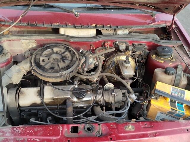 Красный ВАЗ 2108, объемом двигателя 2 л и пробегом 1000 тыс. км за 470 $, фото 3 на Automoto.ua