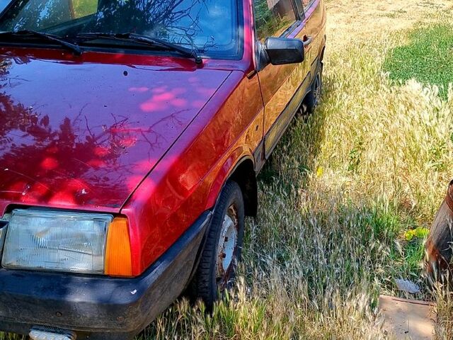 Красный ВАЗ 2108, объемом двигателя 1.5 л и пробегом 0 тыс. км за 750 $, фото 4 на Automoto.ua