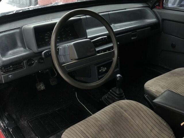 Красный ВАЗ 2108, объемом двигателя 1.5 л и пробегом 10 тыс. км за 855 $, фото 10 на Automoto.ua