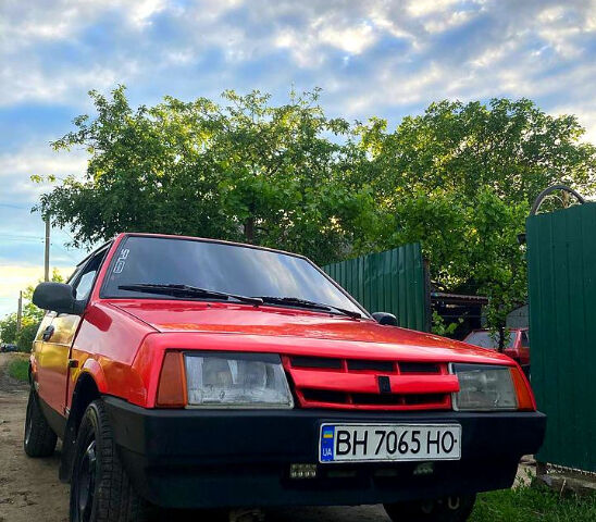 Красный ВАЗ 2108, объемом двигателя 1.3 л и пробегом 0 тыс. км за 850 $, фото 3 на Automoto.ua