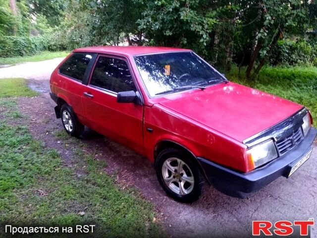 Красный ВАЗ 2108, объемом двигателя 1.3 л и пробегом 222 тыс. км за 700 $, фото 2 на Automoto.ua