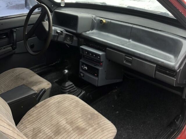 Красный ВАЗ 2108, объемом двигателя 1.5 л и пробегом 10 тыс. км за 855 $, фото 9 на Automoto.ua