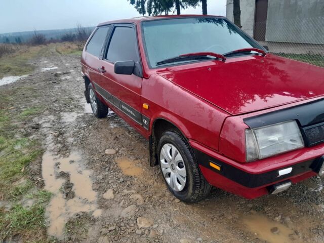 Красный ВАЗ 2108, объемом двигателя 1.5 л и пробегом 77 тыс. км за 1000 $, фото 3 на Automoto.ua