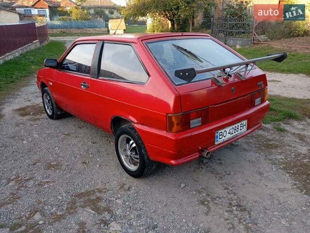 Красный ВАЗ 2108, объемом двигателя 1.5 л и пробегом 280 тыс. км за 1250 $, фото 4 на Automoto.ua