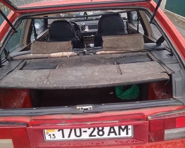Красный ВАЗ 2108, объемом двигателя 1.5 л и пробегом 280 тыс. км за 1200 $, фото 1 на Automoto.ua