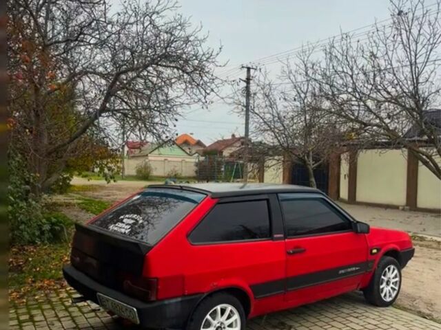 Красный ВАЗ 2108, объемом двигателя 1.5 л и пробегом 100 тыс. км за 2100 $, фото 2 на Automoto.ua