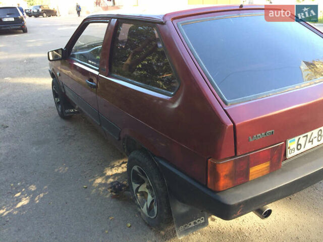 Красный ВАЗ 2108, объемом двигателя 1.3 л и пробегом 400 тыс. км за 800 $, фото 4 на Automoto.ua